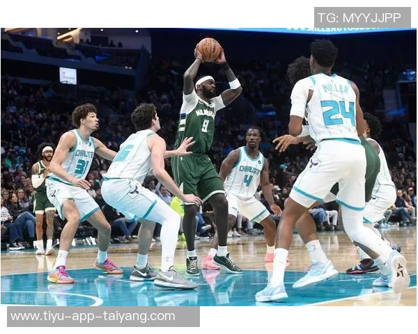 雄鹿与黄蜂比赛裁判报告揭示关键漏判字母哥进攻三秒违例成焦点 雄鹿与黄蜂比赛裁判报告揭示关键漏判字母哥进攻三秒违例成焦点